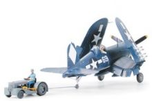 Tamiya Vought F4U-1D Corsair w/ Moto-Tug